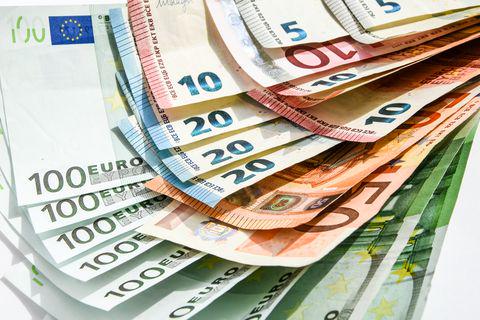 Prediksi Kebijakan Moneter Euro Central Bank