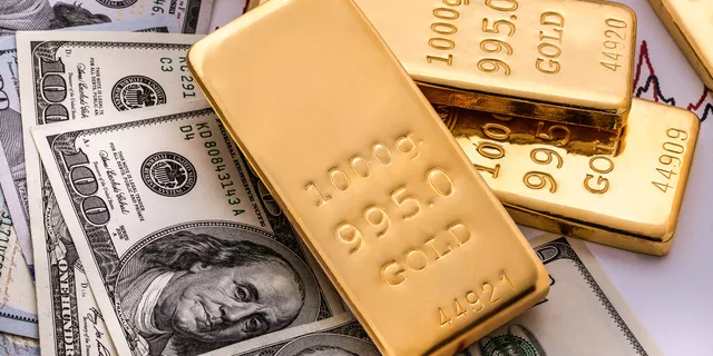Pelemahan US Dollar Berdampak Pada Harga Emas